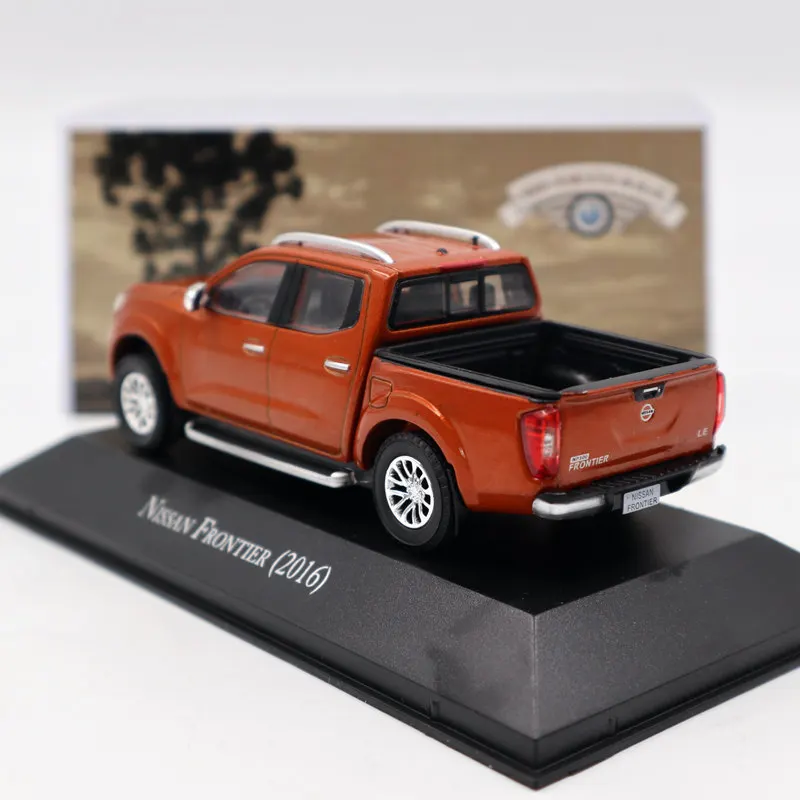 nissan frontier diecast