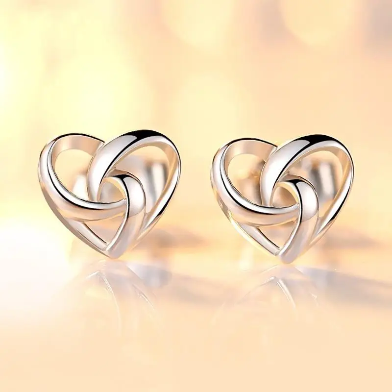 Silver Color Stud Earring For Women Girl Sparkling Rhinestone Heart Brand Earring Fashion Elegant Jewelry Dropshipping
Silver Color Stud Earring For Women Girl Sparkling Rhinestone Heart Brand Earring Fashion Elegant Jewelry Dropshipping