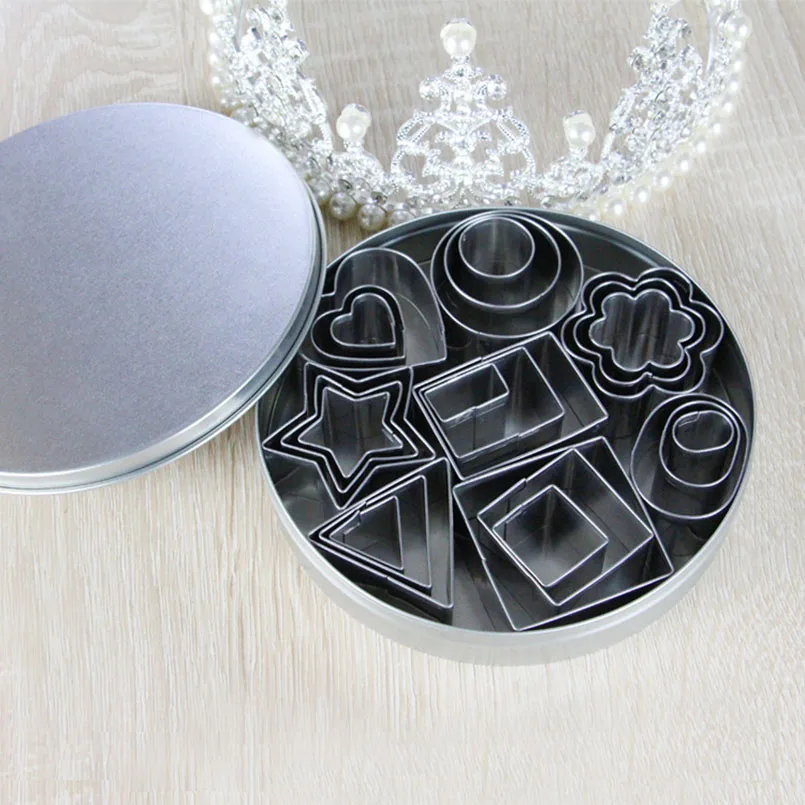 24pcs/set Stainless Steel Unisex Cutting Molds 8Shapes 3sizes 24Patterns Cupcake Cookie Moulds with metal box Baking&Pastry Tool
24pcs/set Stainless Steel Unisex Cutting Molds 8Shapes 3sizes 24Patterns Cupcake Cookie Moulds with metal box Baking&Pastry Tool