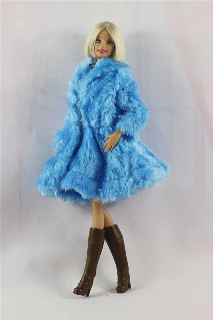 1 PC Fashion Blue Winter Fur Coat For Barbie Dolls Clothes Long Dress Vestido Coat For 1/6 BJD Doll Accessories
1 PC Fashion Blue Winter Fur Coat For Barbie Dolls Clothes Long Dress Vestido Coat For 1/6 BJD Doll Accessories