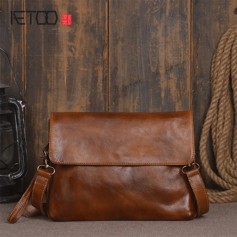

AETOO The new first layer of vegetable tanned leather men's shoulder bag hand Sassafras color ladies handbag package simple ipad