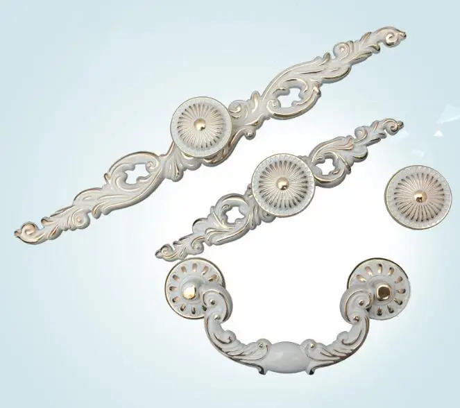 European Lvory White Furniture Hardware Handles Kitchen Cabinets Door Knob Pull Drawer Wardrobe Cupboard Shoe Closet Accessories
European Lvory White Furniture Hardware Handles Kitchen Cabinets Door Knob Pull Drawer Wardrobe Cupboard Shoe Closet Accessories