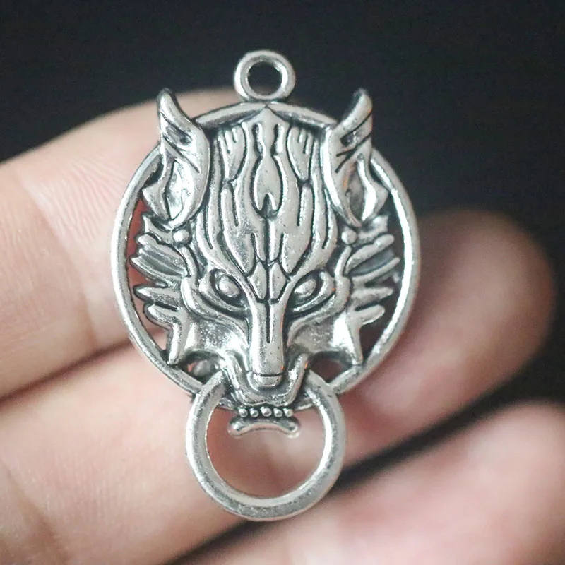 Wolf Head Pendant Charms for Jewelry Making DIY Handmade Vintage Tibetan Silver Gothic Jewelry Accessories
Wolf Head Pendant Charms for Jewelry Making DIY Handmade Vintage Tibetan Silver Gothic Jewelry Accessories