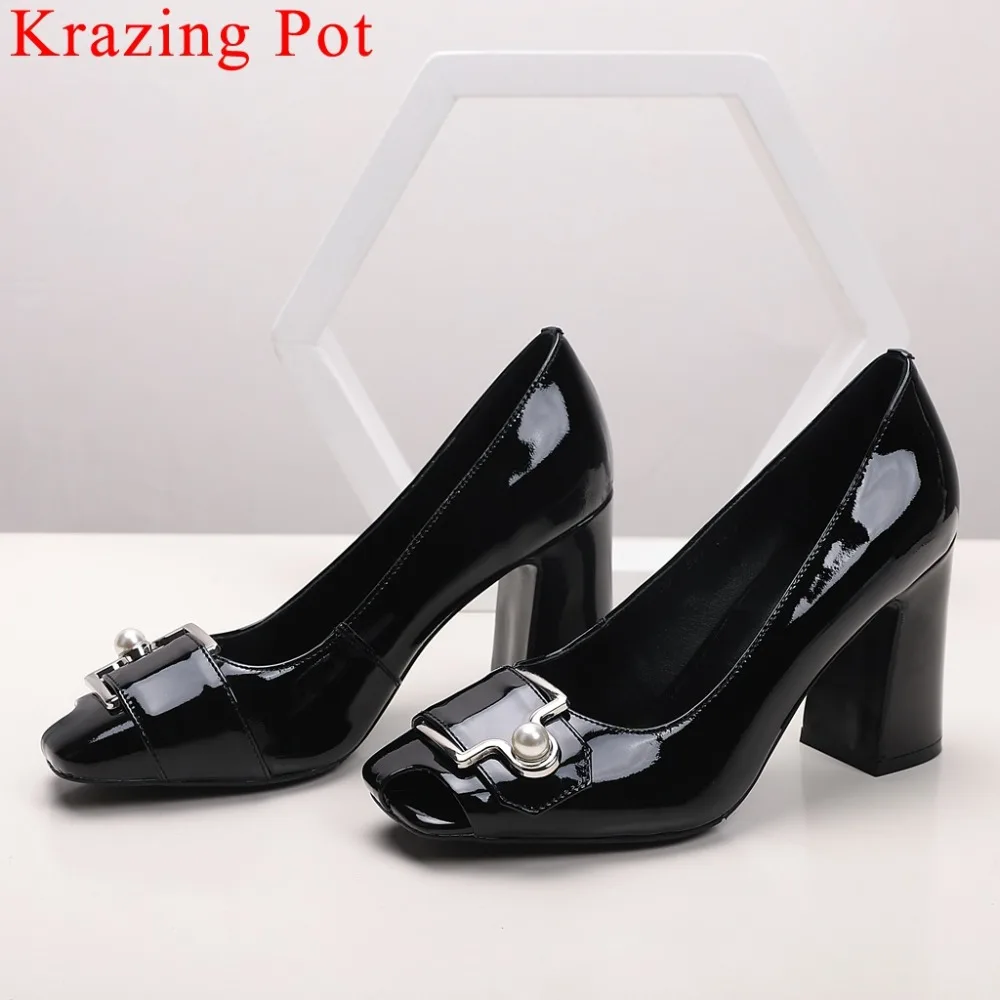 Krazing Pot natural leather high heels slip on square peep toe slip on metal buckle pearl shallow pumps fashion runway pumps L91
Krazing Pot natural leather high heels slip on square peep toe slip on metal buckle pearl shallow pumps fashion runway pumps L91