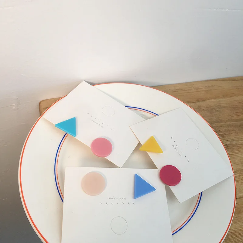 Acrylic Colorful Summer Mini Stud Earring Lady Triangle Round Cute Stud Earrings Women Energetic Fashion Jewelry Birthday Gift
Acrylic Colorful Summer Mini Stud Earring Lady Triangle Round Cute Stud Earrings Women Energetic Fashion Jewelry Birthday Gift