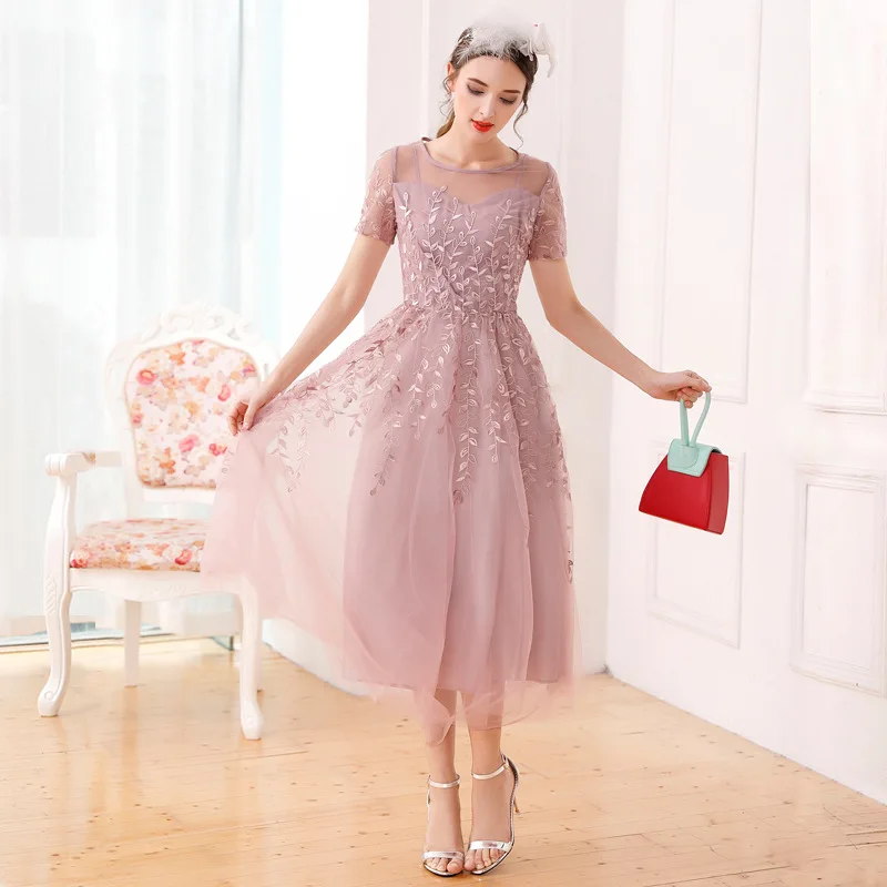 Summer New Women Star Embroidery Gauze Flare Sleeve High Waistline Princess Dress Female Elegant Spaghetti Strap Mesh Dresses
Summer New Women Star Embroidery Gauze Flare Sleeve High Waistline Princess Dress Female Elegant Spaghetti Strap Mesh Dresses