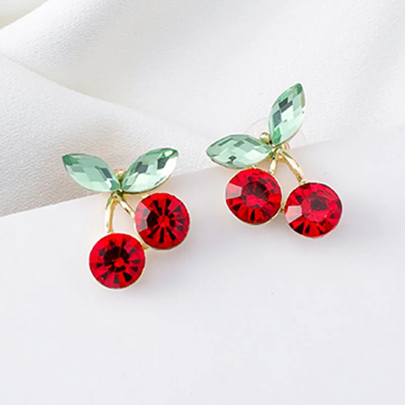 Cute Crystal Rhinestone Cherry Stud Earrings for Women Korean Fashion Girls Lady Jewelry Gift Pendientes Mujer Moda
Cute Crystal Rhinestone Cherry Stud Earrings for Women Korean Fashion Girls Lady Jewelry Gift Pendientes Mujer Moda