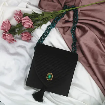 Women's Handbags Vintage Wrinkled Black with Diamond Shoulder Crossbody Chain Small Square Bag Female 2018 New Bolsa Feminina
Women's Handbags Vintage Wrinkled Black with Diamond Shoulder Crossbody Chain Small Square Bag Female 2018 New Bolsa Feminina