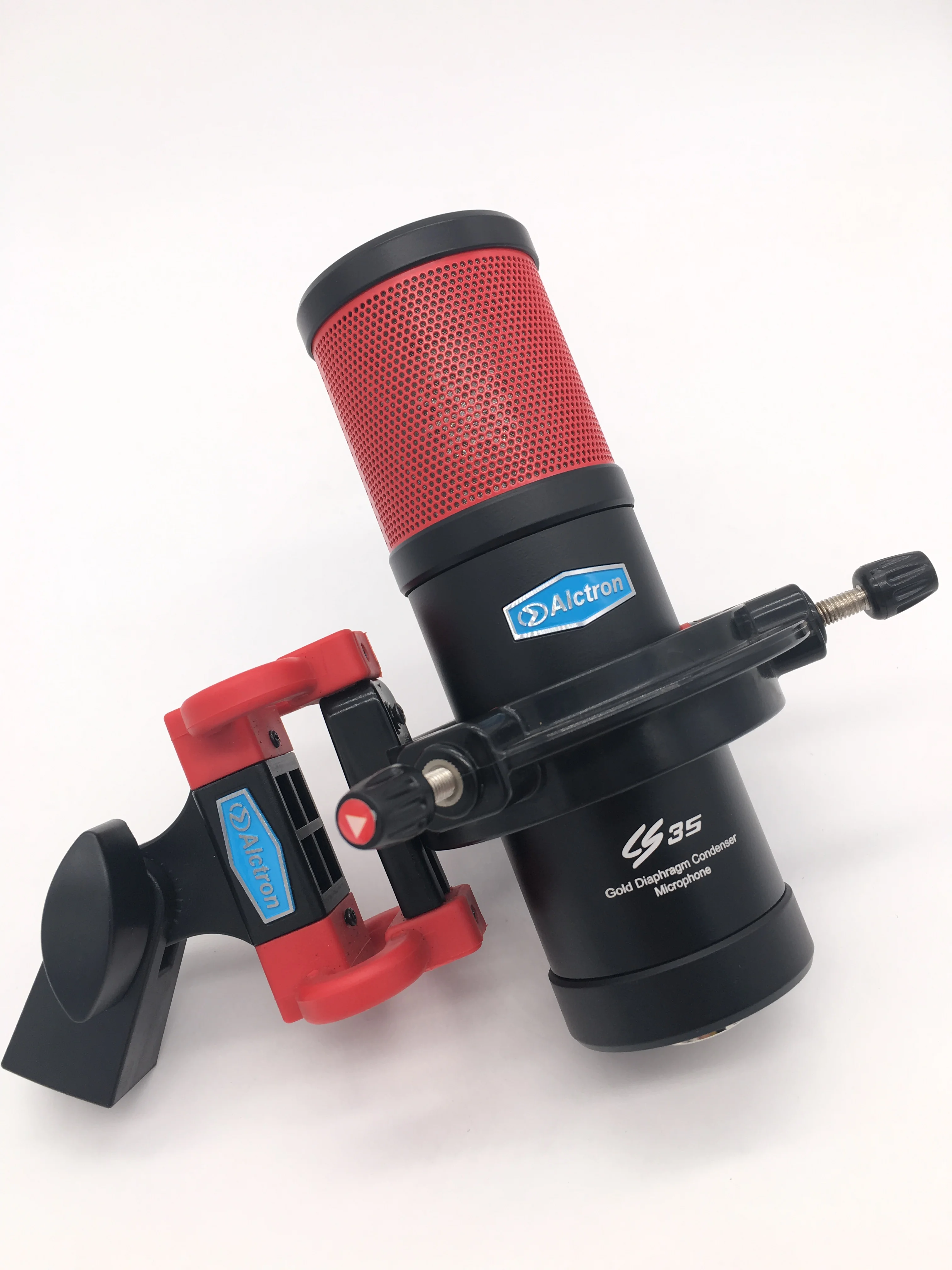 Alctron CS35 professional condenser microphone for stage performance and studio recording with shock mount and pop filter
Alctron CS35 professional condenser microphone for stage performance and studio recording with shock mount and pop filter