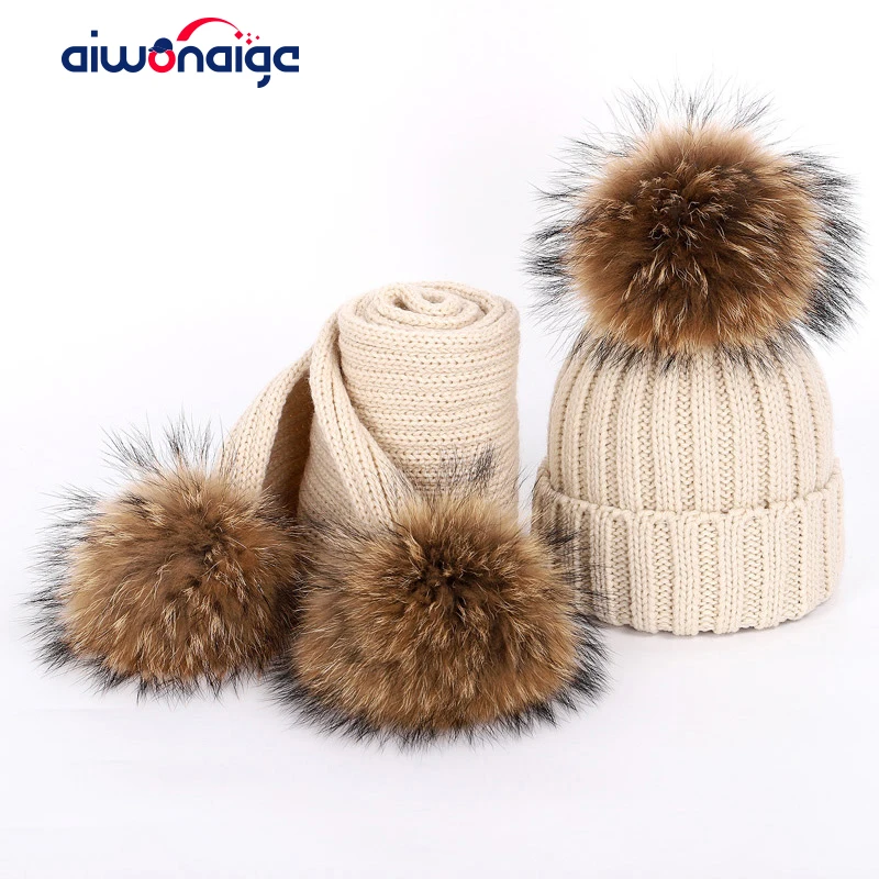 2019 cute parent-child raccoon fur pompom knit hat boy girl scarf suit winter warm women's soft hat Beanies Skullies loose
2019 cute parent-child raccoon fur pompom knit hat boy girl scarf suit winter warm women's soft hat Beanies Skullies loose