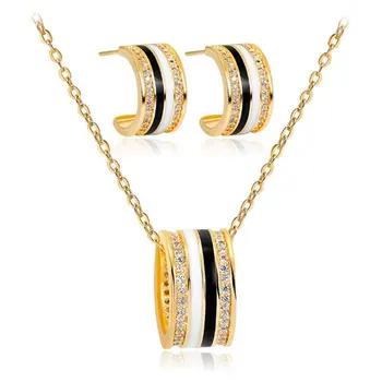 Pure White-Black Mixed Design Zircon Jewelry Set Enamel Jewelry Set (Earrings,Pendant)
Pure White-Black Mixed Design Zircon Jewelry Set Enamel Jewelry Set (Earrings,Pendant)