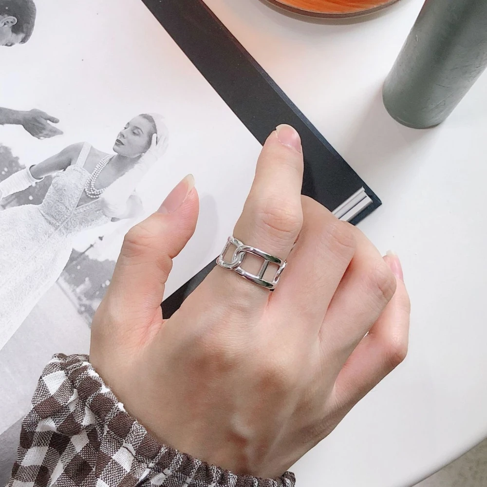 Minimalist 925 Sterling Silver Personality Complex Link Chain Ring Plata De Ley 925 Luxury Brand Ring Daily Wear Party Jewelry
Minimalist 925 Sterling Silver Personality Complex Link Chain Ring Plata De Ley 925 Luxury Brand Ring Daily Wear Party Jewelry