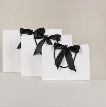 28*9*20cm Green/white/pink Paper bag Festival gift bags with handles Ribbon Shopping Clothing Cosmetic bags 10pcs
28*9*20cm Green/white/pink Paper bag Festival gift bags with handles Ribbon Shopping Clothing Cosmetic bags 10pcs