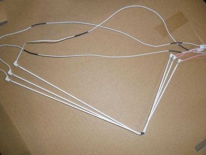 192mm*112mm*2.0mm for 8.5 inch L shape lcd backlight ccfl lamp with small connecter
192mm*112mm*2.0mm for 8.5 inch L shape lcd backlight ccfl lamp with small connecter