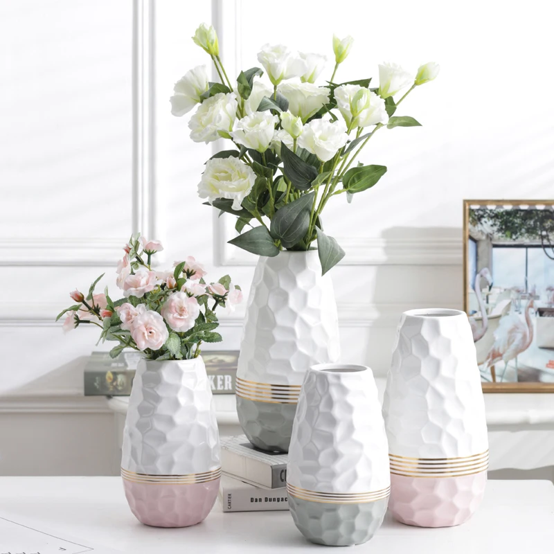 Modern minimalist ceramic vase Gold Line Pink grey Tabletop crafts Vases Creative Gifts Home decoration accessories
Modern minimalist ceramic vase Gold Line Pink grey Tabletop crafts Vases Creative Gifts Home decoration accessories