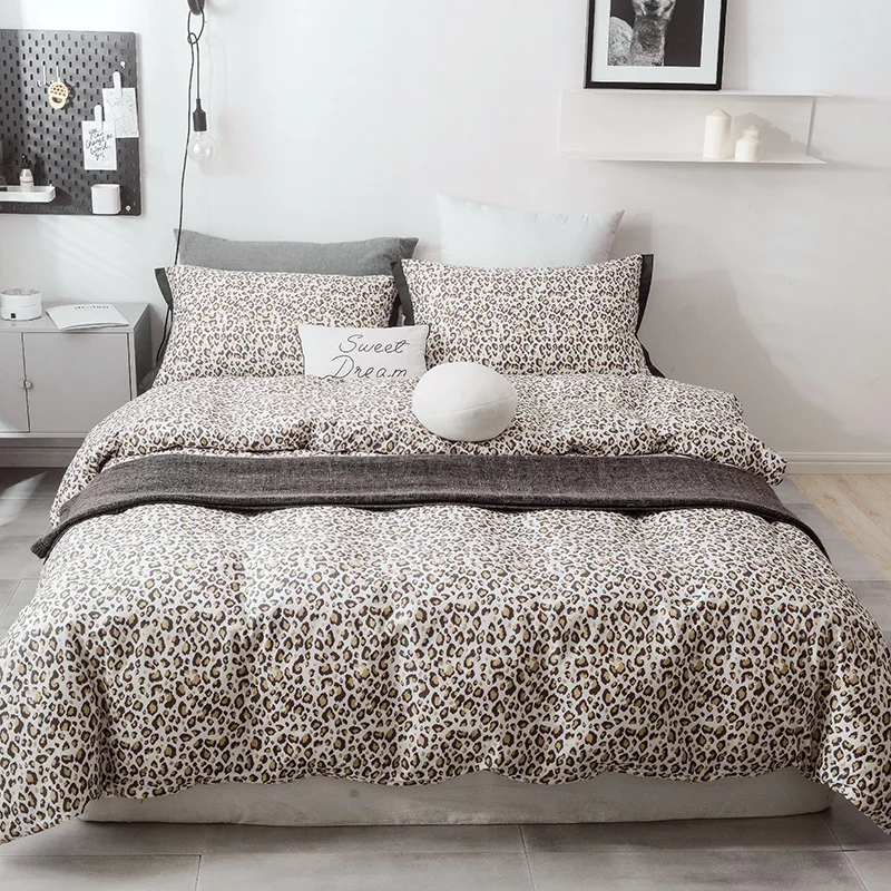 White Grey Leopard Plaid Marbe Duvet cover 100%Cotton Bedding Set King Queen Twin size Ultra Soft Bed sheet set Pillow shams
White Grey Leopard Plaid Marbe Duvet cover 100%Cotton Bedding Set King Queen Twin size Ultra Soft Bed sheet set Pillow shams