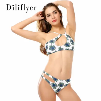 2019 Sexy Bikini Swimsuit Women Two Piece Plus Size Sexy Backless Women's Swimming Suit Halter Dot Printed Swimwear
2019 Sexy Bikini Swimsuit Women Two Piece Plus Size Sexy Backless Women's Swimming Suit Halter Dot Printed Swimwear