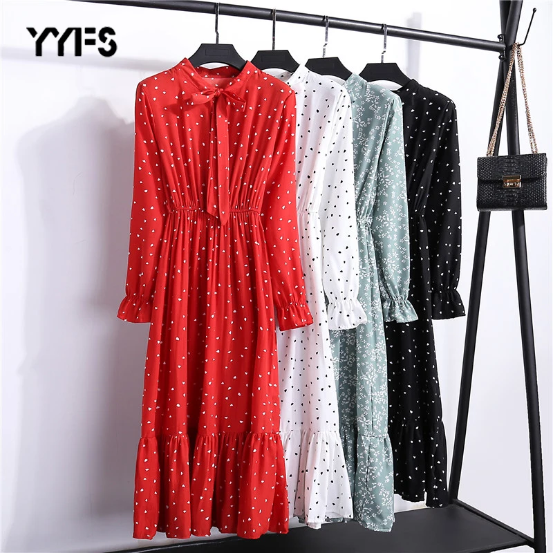 Chiffon Dress Women's 2019 Spring Autumn Stand Neck With Bow Floral Print Ruffles Vestido Long Sleeve Elegant Cute Dress S-XL
Chiffon Dress Women's 2019 Spring Autumn Stand Neck With Bow Floral Print Ruffles Vestido Long Sleeve Elegant Cute Dress S-XL
