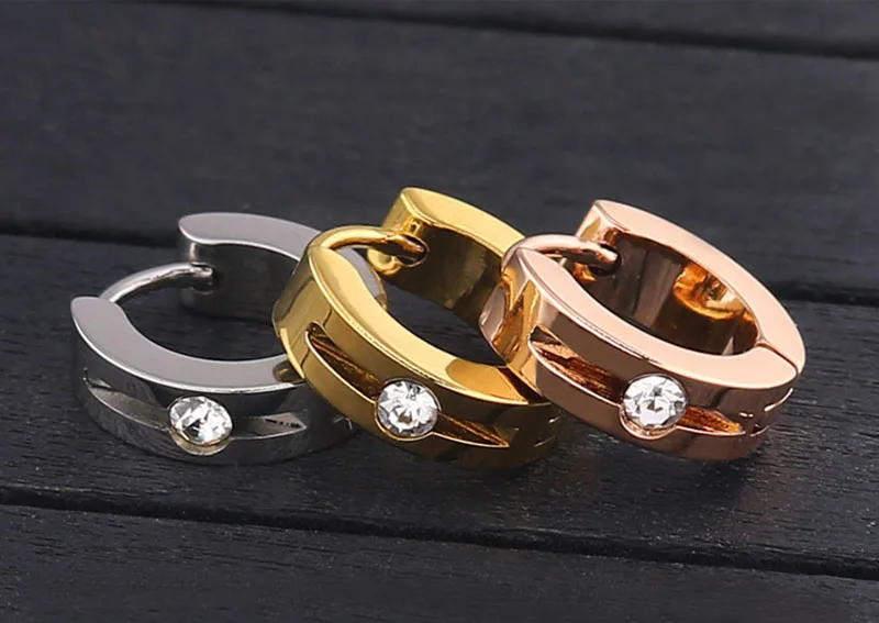 Anti-Allergic Titanium Steel Earrings for Women Korean Fashion Gold/Silver Hoop Earrings Men Buckle Tide Zirconia Jewelry oorbel
Anti-Allergic Titanium Steel Earrings for Women Korean Fashion Gold/Silver Hoop Earrings Men Buckle Tide Zirconia Jewelry oorbel