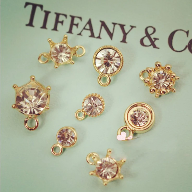 Wholesale 10pcs/pack Fashion Alloy Crown Diamond Buckle Hair Bracelet Cell Phone Beauty DIY Jewelry Charm Pendants Accessories
Wholesale 10pcs/pack Fashion Alloy Crown Diamond Buckle Hair Bracelet Cell Phone Beauty DIY Jewelry Charm Pendants Accessories
