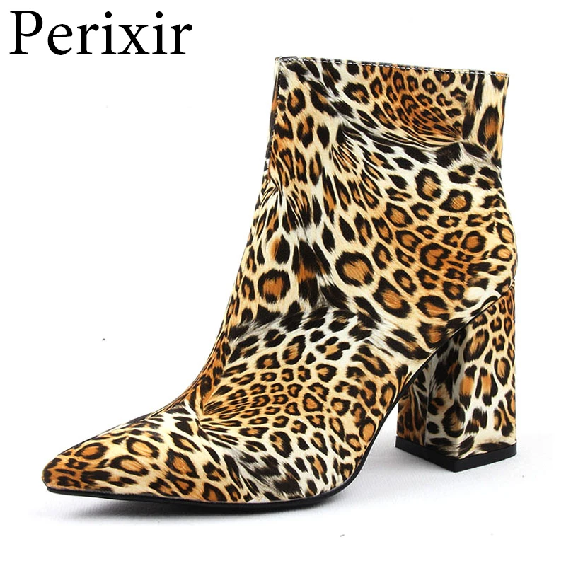 2019 New Women's Ankle Boots Autumn Leopard Print 9cm Square Heeled High Boots Ladies Casual Zipper Short Boots Size 34-43 Shoes
2019 New Women's Ankle Boots Autumn Leopard Print 9cm Square Heeled High Boots Ladies Casual Zipper Short Boots Size 34-43 Shoes