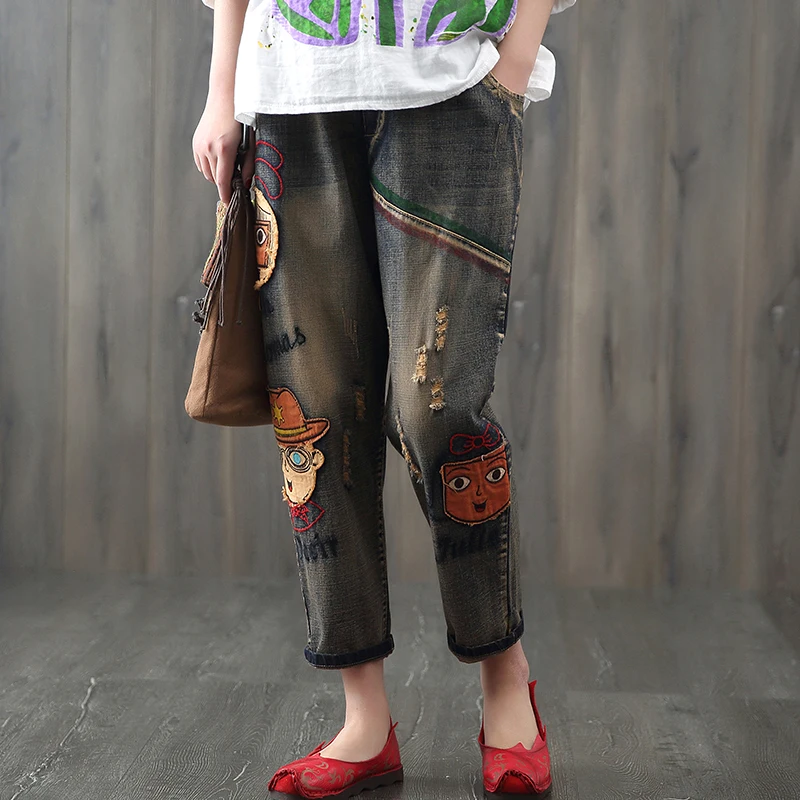 Spring summer female new retro patch embroidered jeans hole to do the old jeans trousers Elastic waist Denim harem pants woman
Spring summer female new retro patch embroidered jeans hole to do the old jeans trousers Elastic waist Denim harem pants woman