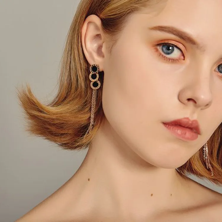 MIARA.L Korean style Roman tassel earrings apparel accessories temperament with titanium steel earrings
MIARA.L Korean style Roman tassel earrings apparel accessories temperament with titanium steel earrings