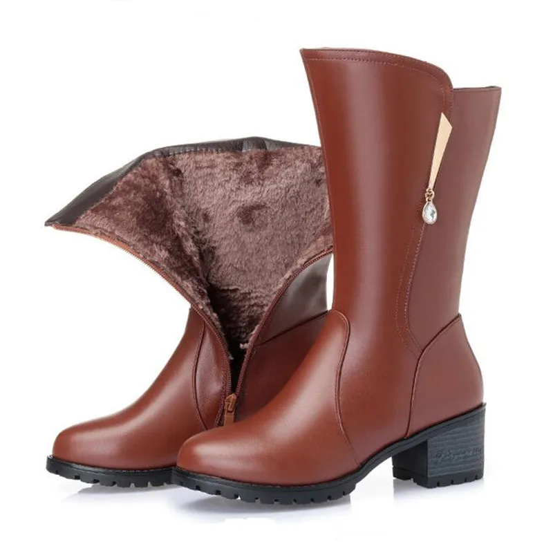 2018 New Large Size Winter Boots Women Shoes Elegant Rhinestone Genuine Leather Boots Comfort Warm Fur One Wool Women Boots
2018 New Large Size Winter Boots Women Shoes Elegant Rhinestone Genuine Leather Boots Comfort Warm Fur One Wool Women Boots