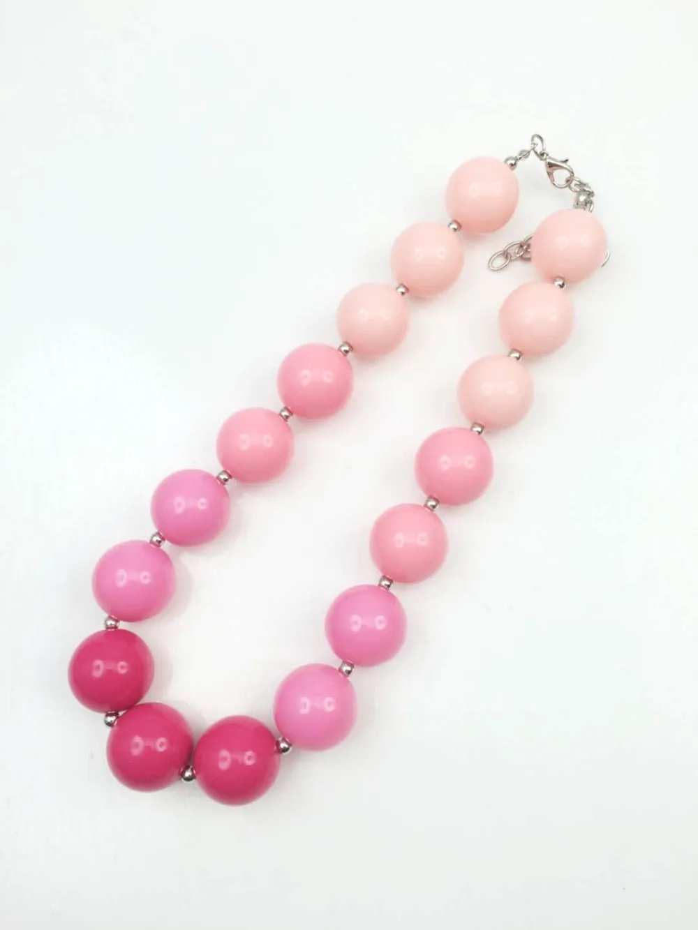 20mm Gradation Pink Acrylic Beads Chunky Bubblegum Kids Necklace for Girl First Birthday Party Necklace
20mm Gradation Pink Acrylic Beads Chunky Bubblegum Kids Necklace for Girl First Birthday Party Necklace