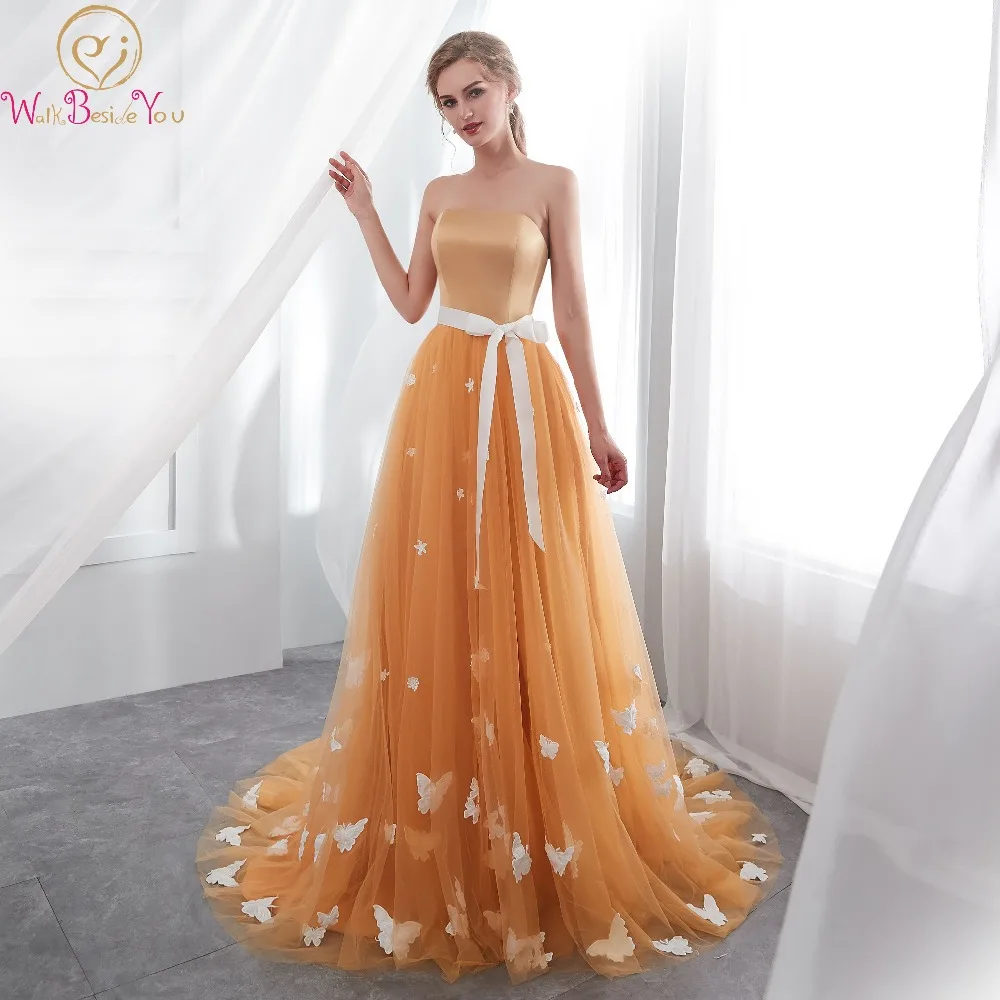 Sleeveless 2019 Gold Prom Dresses Long Tull Satin A Line Strapless Bridal Elegant Simple Formal Evening Gown With White Sashes
Sleeveless 2019 Gold Prom Dresses Long Tull Satin A Line Strapless Bridal Elegant Simple Formal Evening Gown With White Sashes