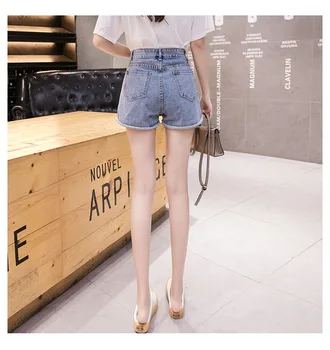 Denim shorts summer 2020 female new loose show thin outside wear high waist Korean version a-word wide leg shorts female jeans
Denim shorts summer 2020 female new loose show thin outside wear high waist Korean version a-word wide leg shorts female jeans
