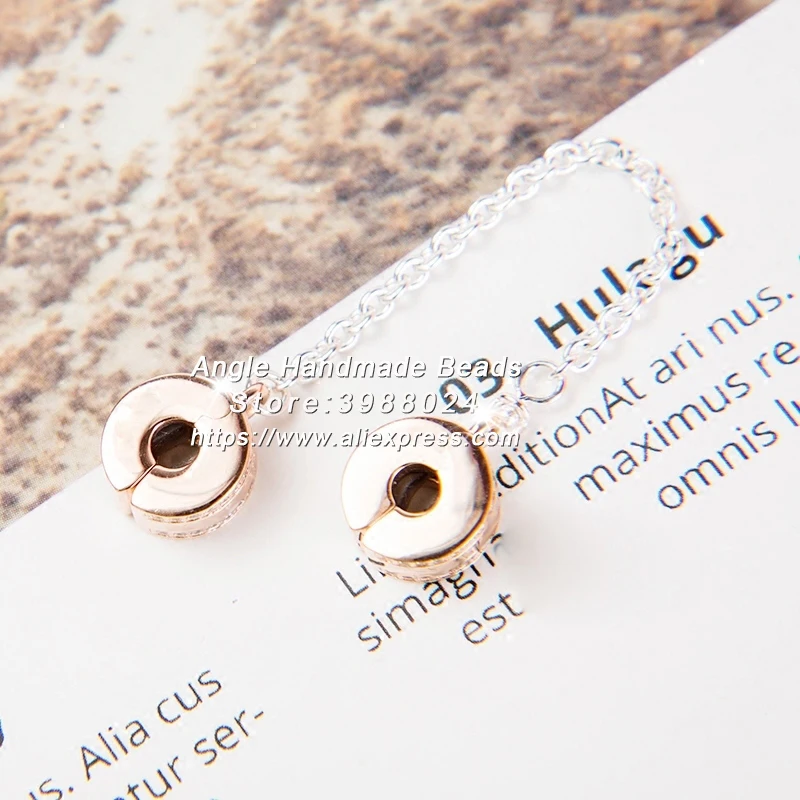 2017 Spring Rose Gold Insignia, Clear CZ Safety Chain Charms Beads Fit European DIY Bracelets Necklaces Jewelry Making MG044
2017 Spring Rose Gold Insignia, Clear CZ Safety Chain Charms Beads Fit European DIY Bracelets Necklaces Jewelry Making MG044