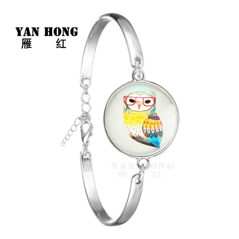 The beautiful and fashionable crystal bracelet of 2019 is 18mm. Teenagers with cartoon owl pattern like it very much as a gift t
The beautiful and fashionable crystal bracelet of 2019 is 18mm. Teenagers with cartoon owl pattern like it very much as a gift t