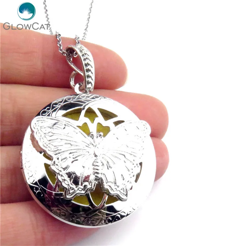 K495 Silver 36mm Flat Big Insect Butterfly Locket Necklace 18" + 1pc 25mm pad Aroma Essential Oil Diffuser Locket
K495 Silver 36mm Flat Big Insect Butterfly Locket Necklace 18" + 1pc 25mm pad Aroma Essential Oil Diffuser Locket