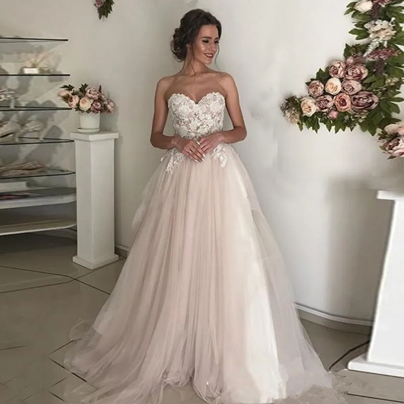2019 Elegant Lace Wedding Dresses Sweetheart Appliques Tulle Champagne Ivory Bridal Dresses Autumn Country Garden Wedding Gowns
2019 Elegant Lace Wedding Dresses Sweetheart Appliques Tulle Champagne Ivory Bridal Dresses Autumn Country Garden Wedding Gowns