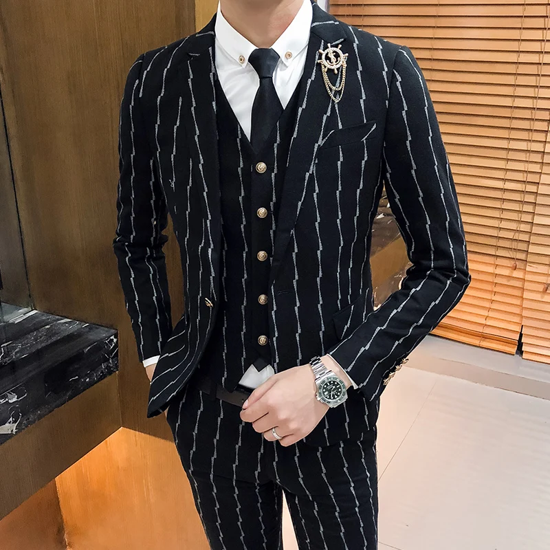 High-grade striped suit men 3 piece set, black fashion business banquet wedding mens suits jacket and vests and pants Slim fit
High-grade striped suit men 3 piece set, black fashion business banquet wedding mens suits jacket and vests and pants Slim fit
