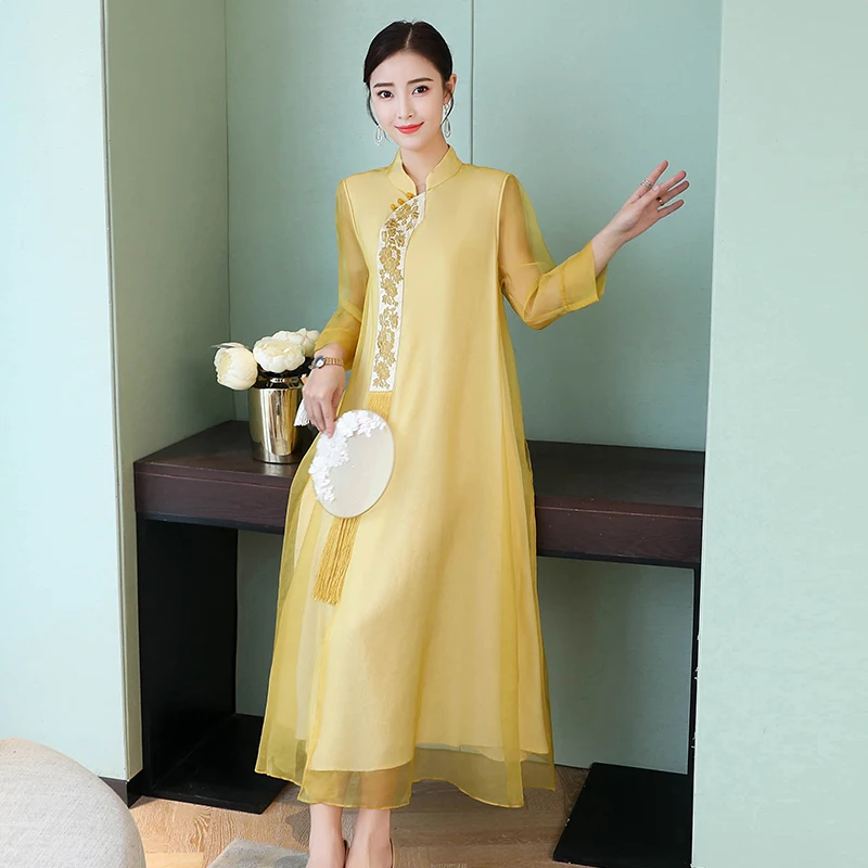 2019 rayon traditional chinese women simple dress vintage lady floral vietnam aodai qipao short cheongsam
2019 rayon traditional chinese women simple dress vintage lady floral vietnam aodai qipao short cheongsam
