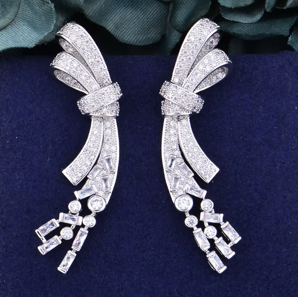 GODKI Half Of Bowknots Full Mirco Paved Microl Zirconia Naija Wedding Earring Fashion Jewelry
GODKI Half Of Bowknots Full Mirco Paved Microl Zirconia Naija Wedding Earring Fashion Jewelry