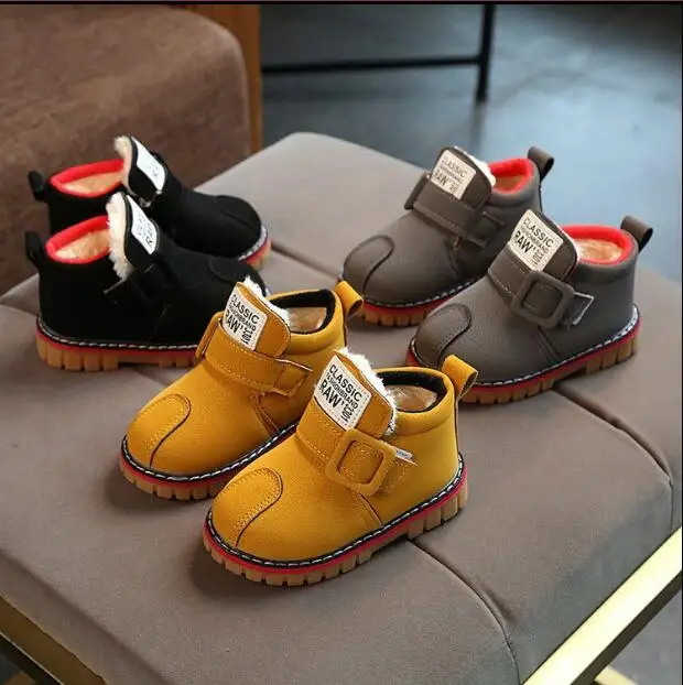 Children's snow boots boys cotton shoes small children's non-slip girls boots baby plus velvet boots thickened 2018 winter
Children's snow boots boys cotton shoes small children's non-slip girls boots baby plus velvet boots thickened 2018 winter