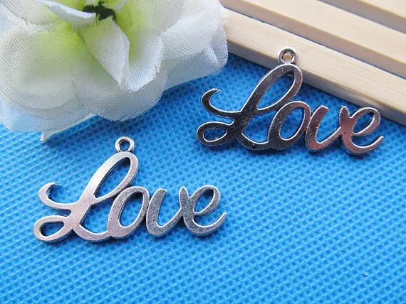 15pcs 23mmx40.70mm Antique Silver tone/Antique Bronze Love Connector Pendant Charm/Finding,for Bracelet,DIY Jewellry Accessory
15pcs 23mmx40.70mm Antique Silver tone/Antique Bronze Love Connector Pendant Charm/Finding,for Bracelet,DIY Jewellry Accessory