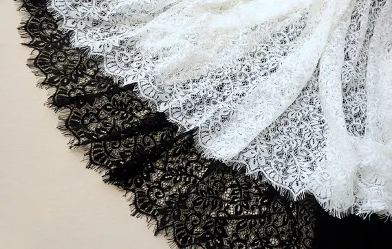1 yard Chantilly lace fabric, bridal chantilly lace, retro wedding lace fabric with scalloped borders
1 yard Chantilly lace fabric, bridal chantilly lace, retro wedding lace fabric with scalloped borders