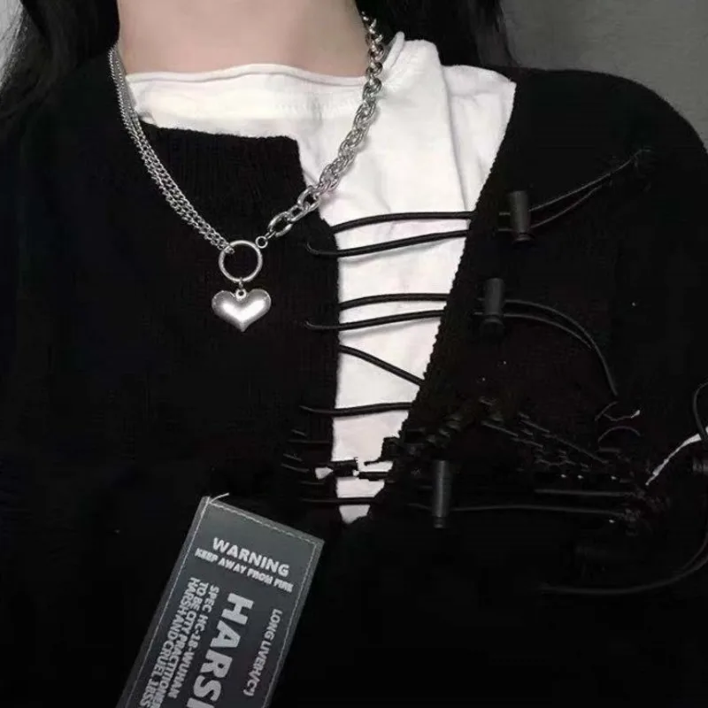 Punk Retro Heart Shape Chain Necklace Couple Fashion Streetwear Harajuku Pendant Necklaces
Punk Retro Heart Shape Chain Necklace Couple Fashion Streetwear Harajuku Pendant Necklaces