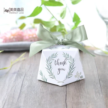 50/100pcs New Diamond shape Green leaves forest style Candy Box Wedding Favors And Gifts Party Supplies thank you Gift Box
50/100pcs New Diamond shape Green leaves forest style Candy Box Wedding Favors And Gifts Party Supplies thank you Gift Box