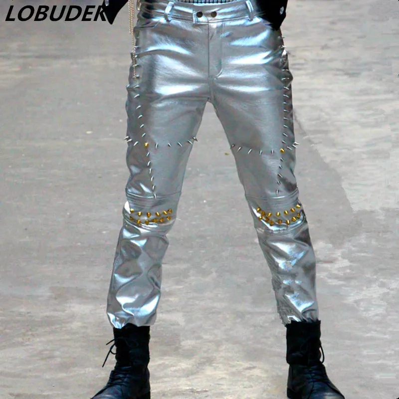 Men's Leather Pants Silver Rivet Slim Leather Trousers Nightclub Punk Style Male Rock Singer Hip Hop Costume DJ Stage Show Wears
Men's Leather Pants Silver Rivet Slim Leather Trousers Nightclub Punk Style Male Rock Singer Hip Hop Costume DJ Stage Show Wears