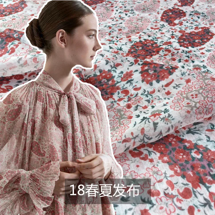 2018 spring and summer new European and American fashion digital printing fabric women's chiffon floral fabric custom wholesale
2018 spring and summer new European and American fashion digital printing fabric women's chiffon floral fabric custom wholesale