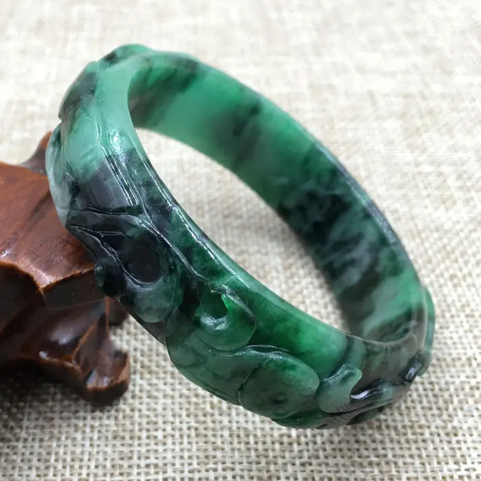 A-1217 Vintage China Hand-carved Emerald Green Jadeite Jade Bangle Bracelet 57mm 28% 10.13
A-1217 Vintage China Hand-carved Emerald Green Jadeite Jade Bangle Bracelet 57mm 28% 10.13