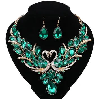 Luxury Gold Color Green Crystal New Collier Femme Double Swan Statement Necklace Earring For Women Party Wedding Jewelry Sets
Luxury Gold Color Green Crystal New Collier Femme Double Swan Statement Necklace Earring For Women Party Wedding Jewelry Sets