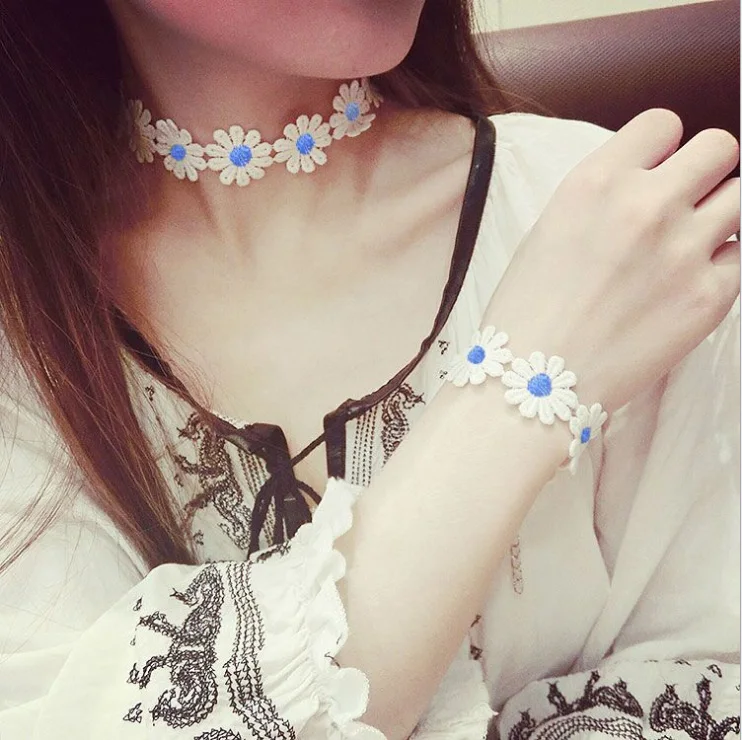 Fashion Charming Cute Hot Lace Flower Bracelet Simple 4 colors Daisy flower bracelet jewelry
Fashion Charming Cute Hot Lace Flower Bracelet Simple 4 colors Daisy flower bracelet jewelry