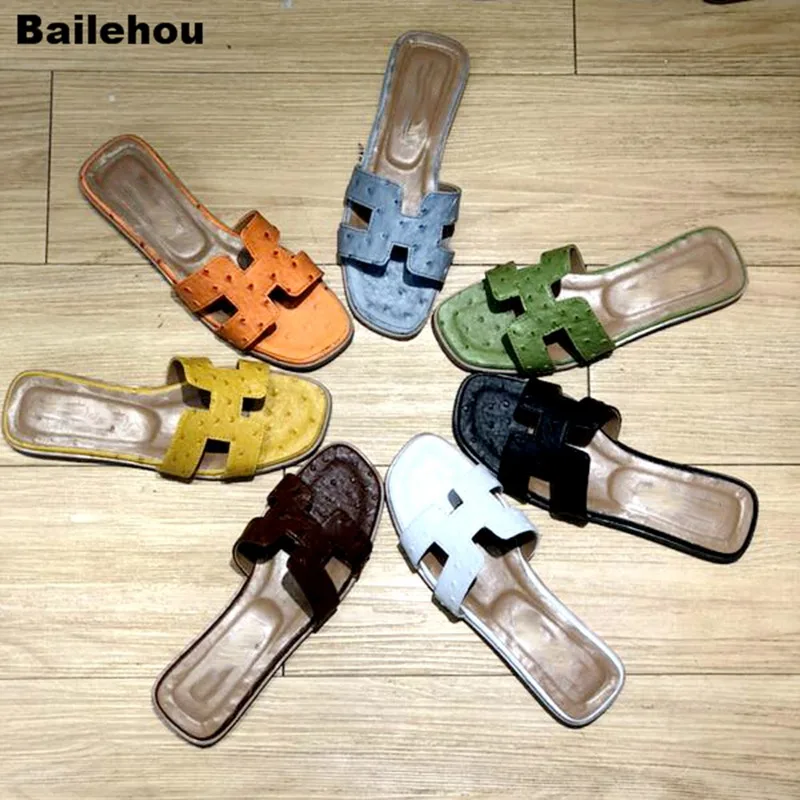 Bailehou 2019 Summer Women Slippers Flat Beach Slides Fashion Brand Female Slipper Indoor Outdoor Slip On Flip Flops Casual Shoe
Bailehou 2019 Summer Women Slippers Flat Beach Slides Fashion Brand Female Slipper Indoor Outdoor Slip On Flip Flops Casual Shoe