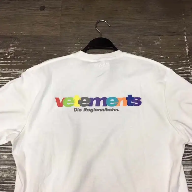 19SS Brand Vetements Matel T Shirt Men Women Streetwear Rainbow Candy T-shirt Harajuku Cotton Embroidery Vetements Print Tshirt
19SS Brand Vetements Matel T Shirt Men Women Streetwear Rainbow Candy T-shirt Harajuku Cotton Embroidery Vetements Print Tshirt